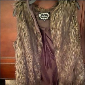 Fur vest